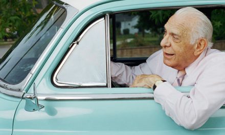 Платят ли пенсионеры транспортный налог?